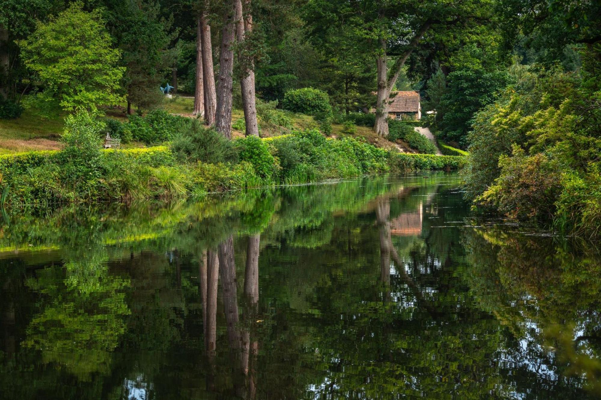 Leonardslee House At Leonardslee Lakes & Gardens Horsham Exterior photo